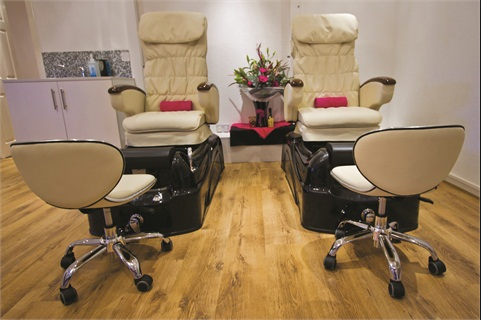 How to choose affordable pedicure chairs for your salon