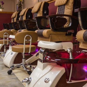 NEW VS USED Pedicure Chairs